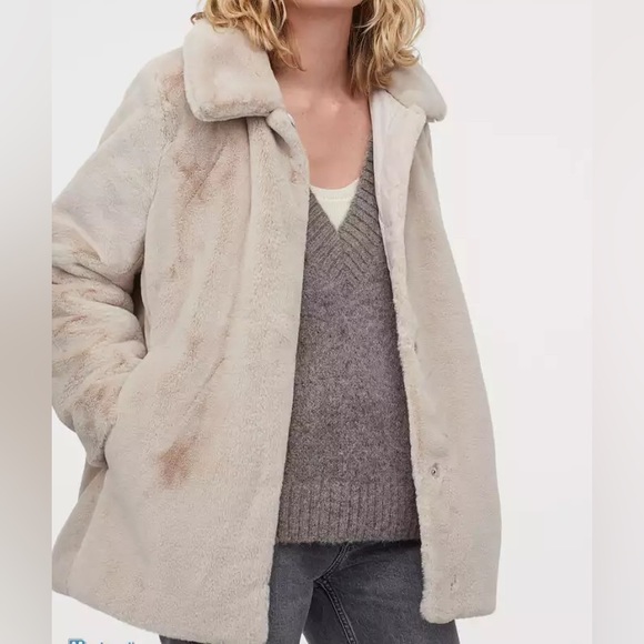 H&M Faux Fur Sable Beige Coat size XL - Picture 2 of 6